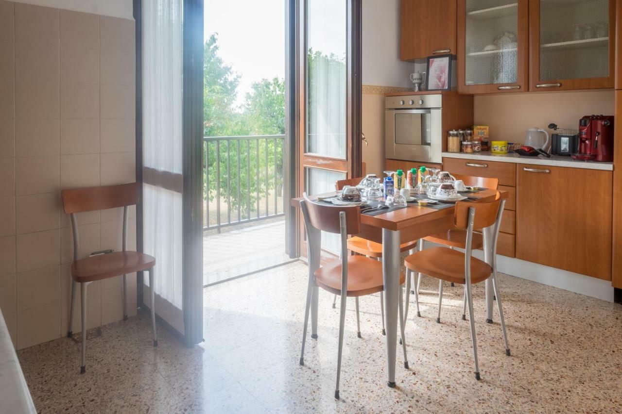 Bareggio B&B Le Camelie المظهر الخارجي الصورة