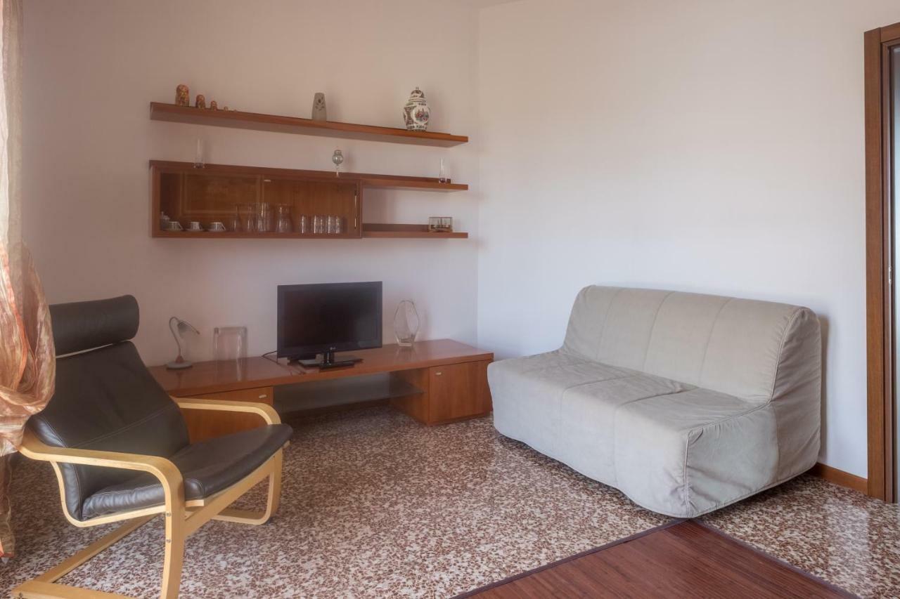 Bareggio B&B Le Camelie المظهر الخارجي الصورة