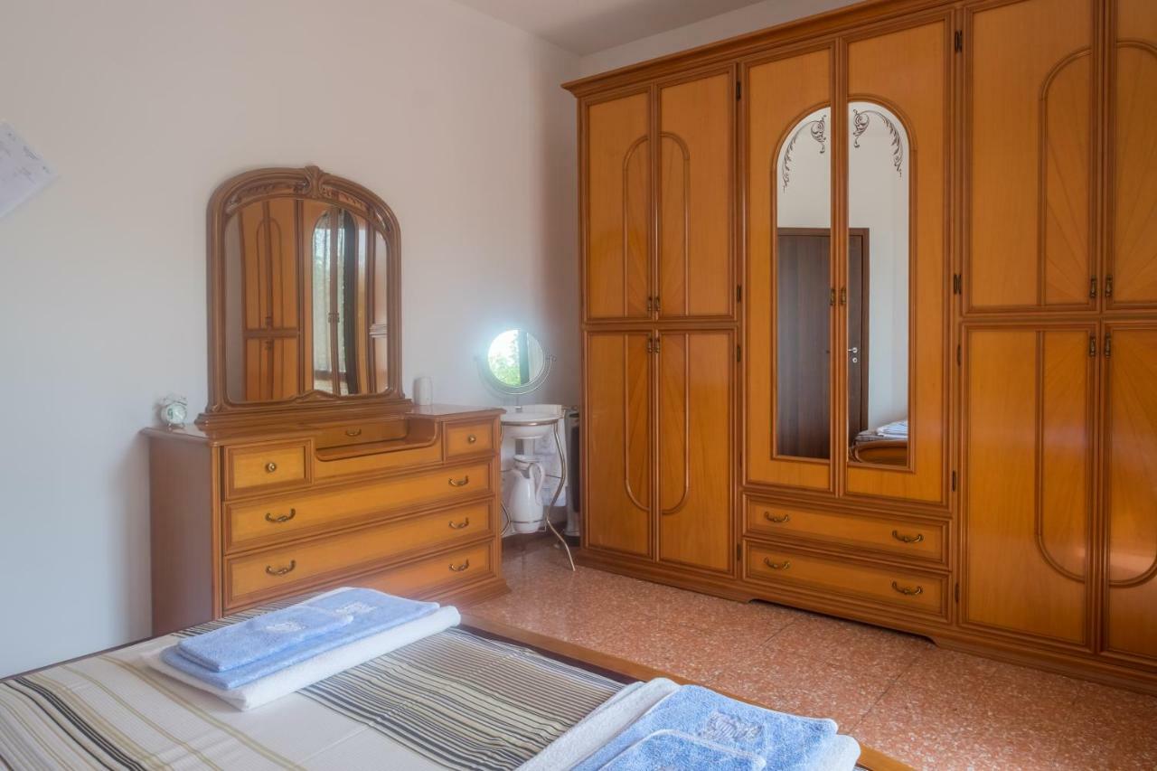 Bareggio B&B Le Camelie المظهر الخارجي الصورة