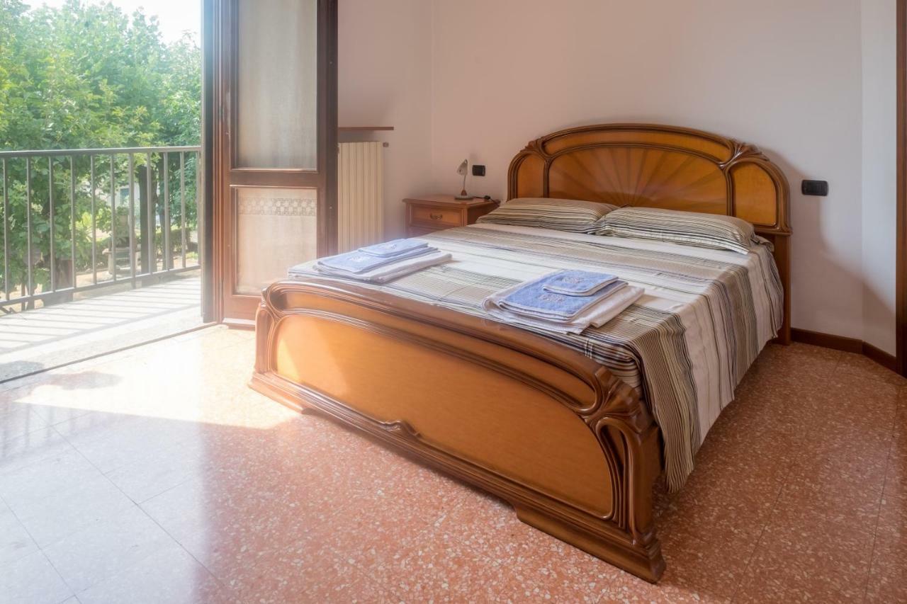 Bareggio B&B Le Camelie المظهر الخارجي الصورة
